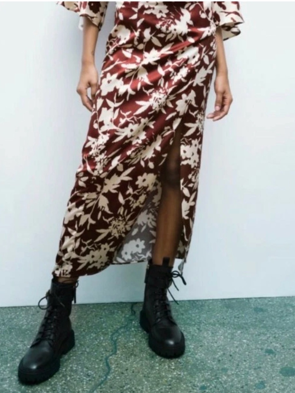 Zara Burgundy and Cream Floral Maxi Skirt with Front Slit